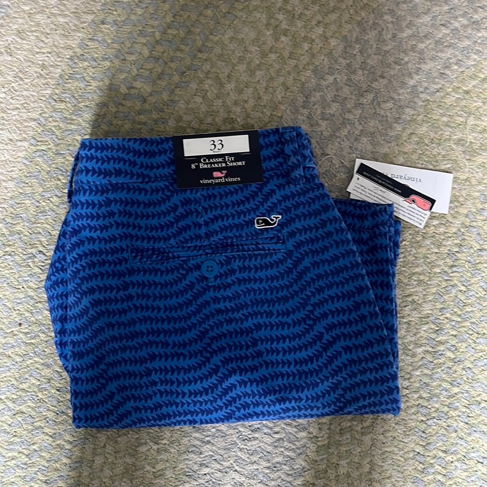 Men’s vineyard vines shorts blue